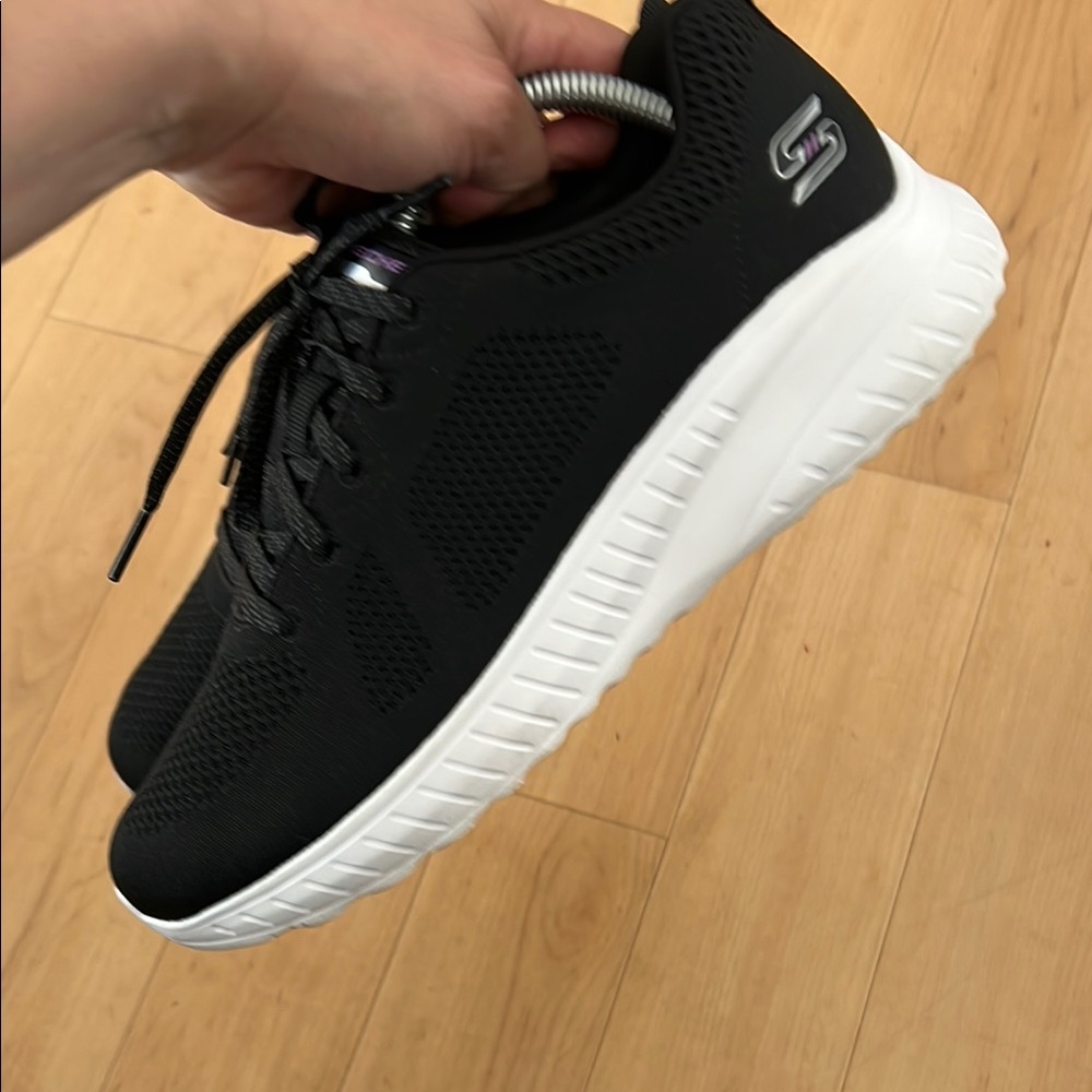 Skechers Black and White Sneakers Modern Knit Design - Picture 3 of 13
